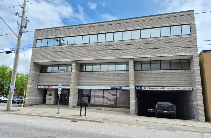 128 McIntyre St W, North Bay